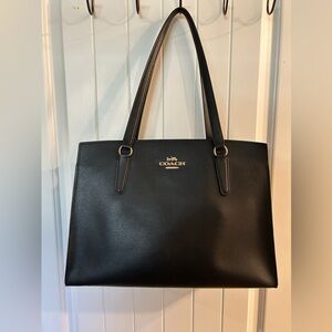 COACH WOMEN'S BLACK & TRUE RED TATUM CARRYALL